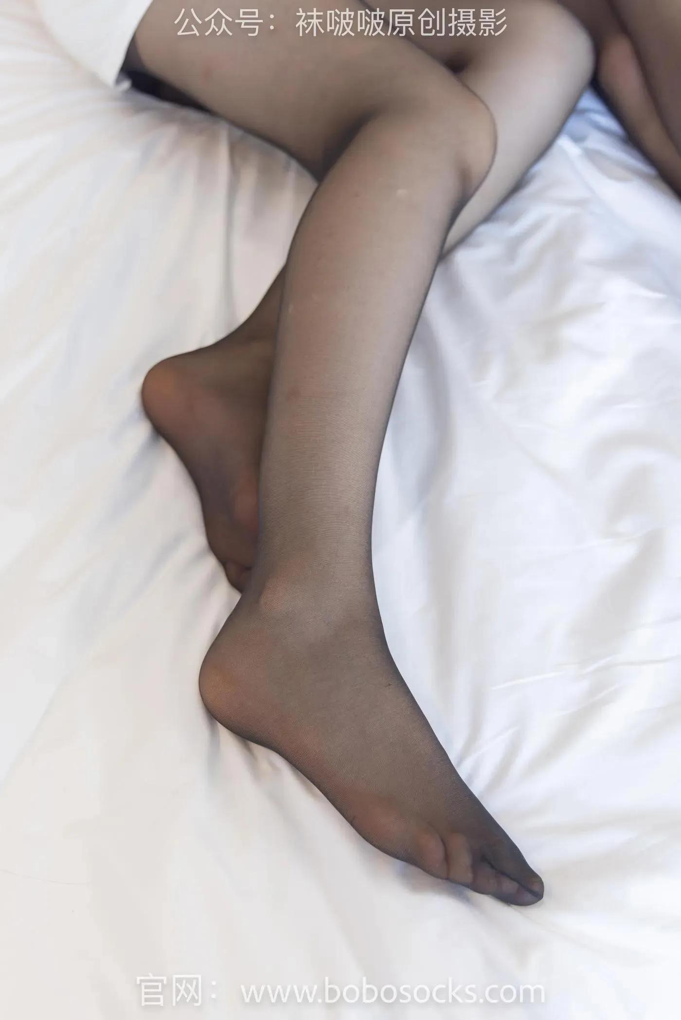 [BoBoSocks袜啵啵]NO.138 果果橘橘-华伦天奴高跟鞋、黑丝 [139P]插图4